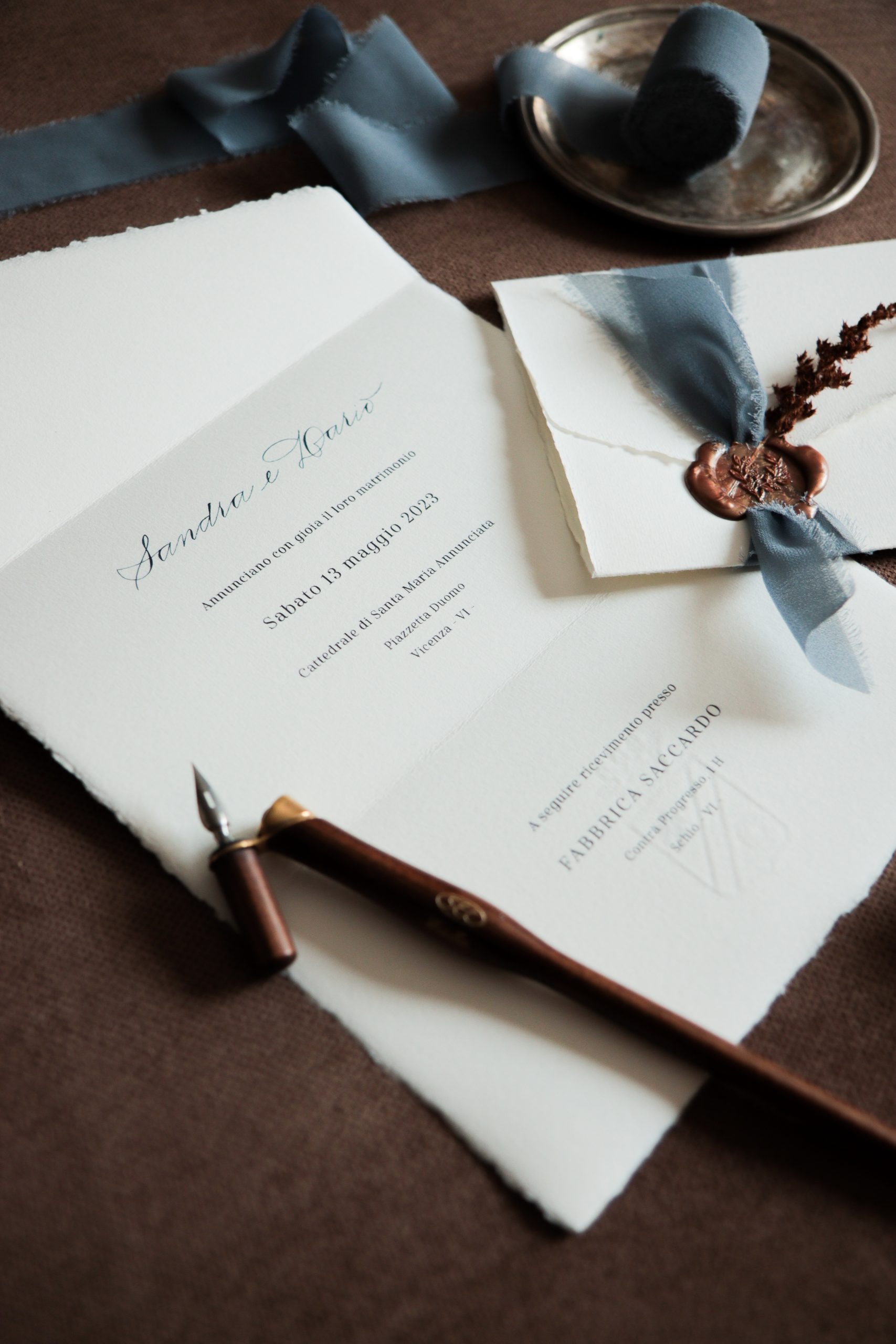 Inviti e partecipazioni matrimonio in calligrafia - Modello Amalfi