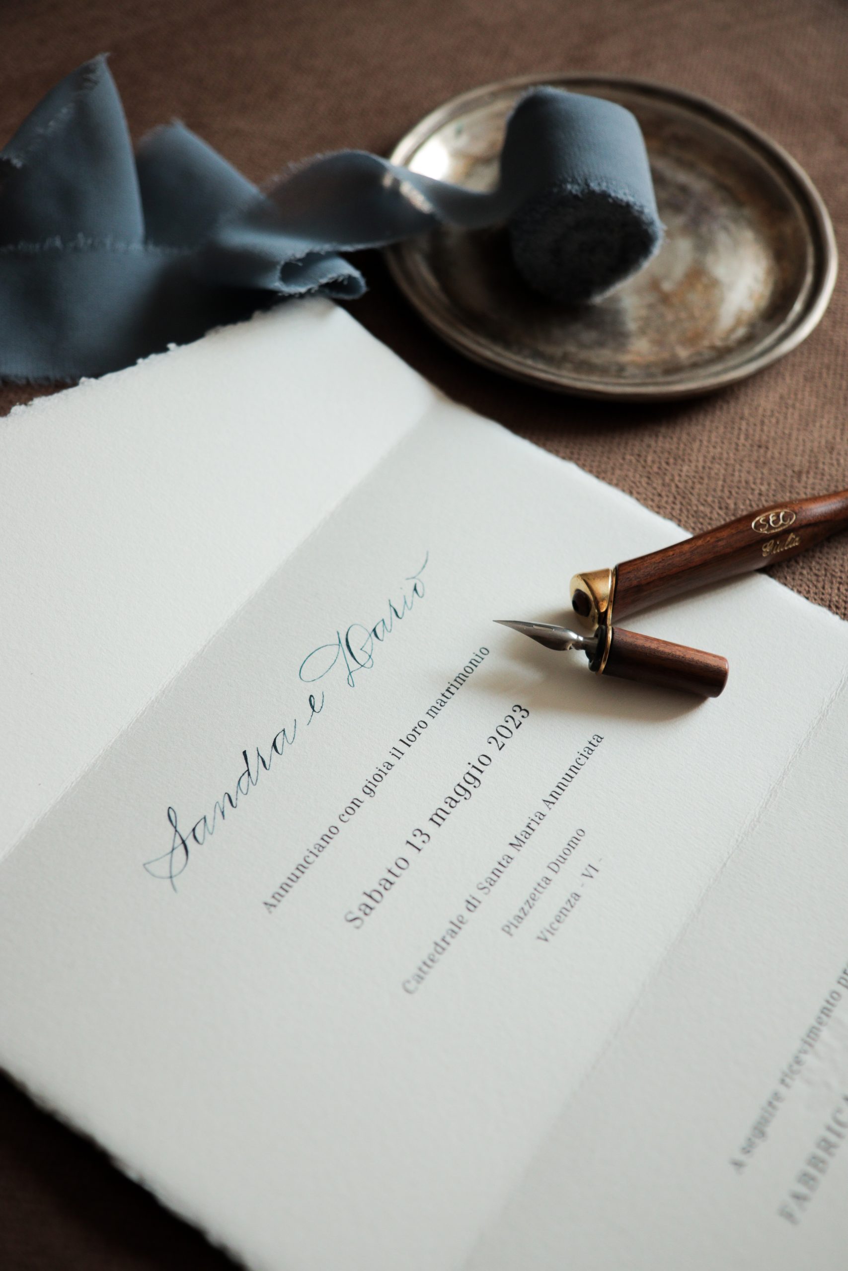 Inviti e partecipazioni matrimonio in calligrafia - Modello Amalfi